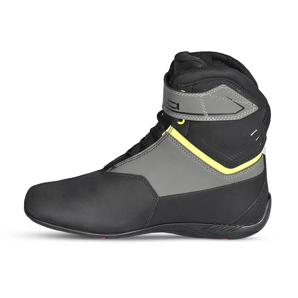 BELA Blaze Urban Motorcycle Boots - Black and Yellow, High-Performance Riding Gear