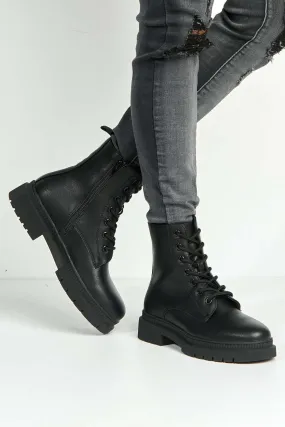 Challinor Lace-up Ankle Boot in Black Matt